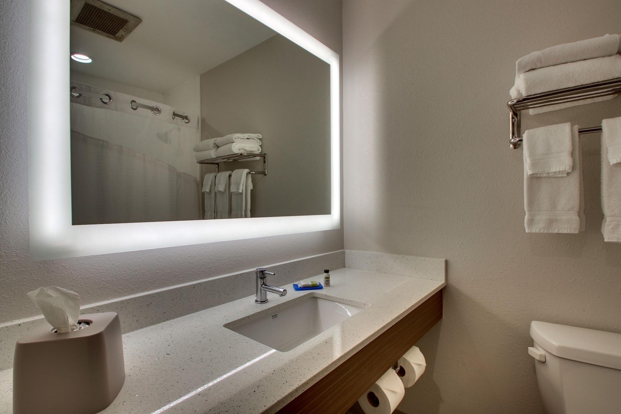 Holiday Inn Express Georgetown By Ihg Kültér fotó